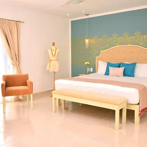 Unic Design & Restaurant- 5th Avenue (adults Only) Playa del Carmen